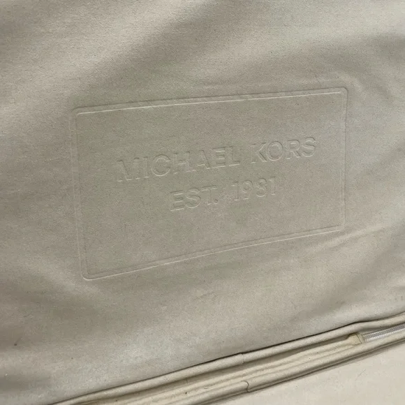 Michael Kors Laptop Case - Picture 11 of 14